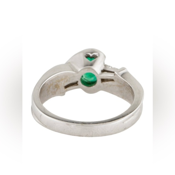 14KT White Gold Natural Diamonds and Natural Emerald Cocktail Ring - Picture 3 of 11